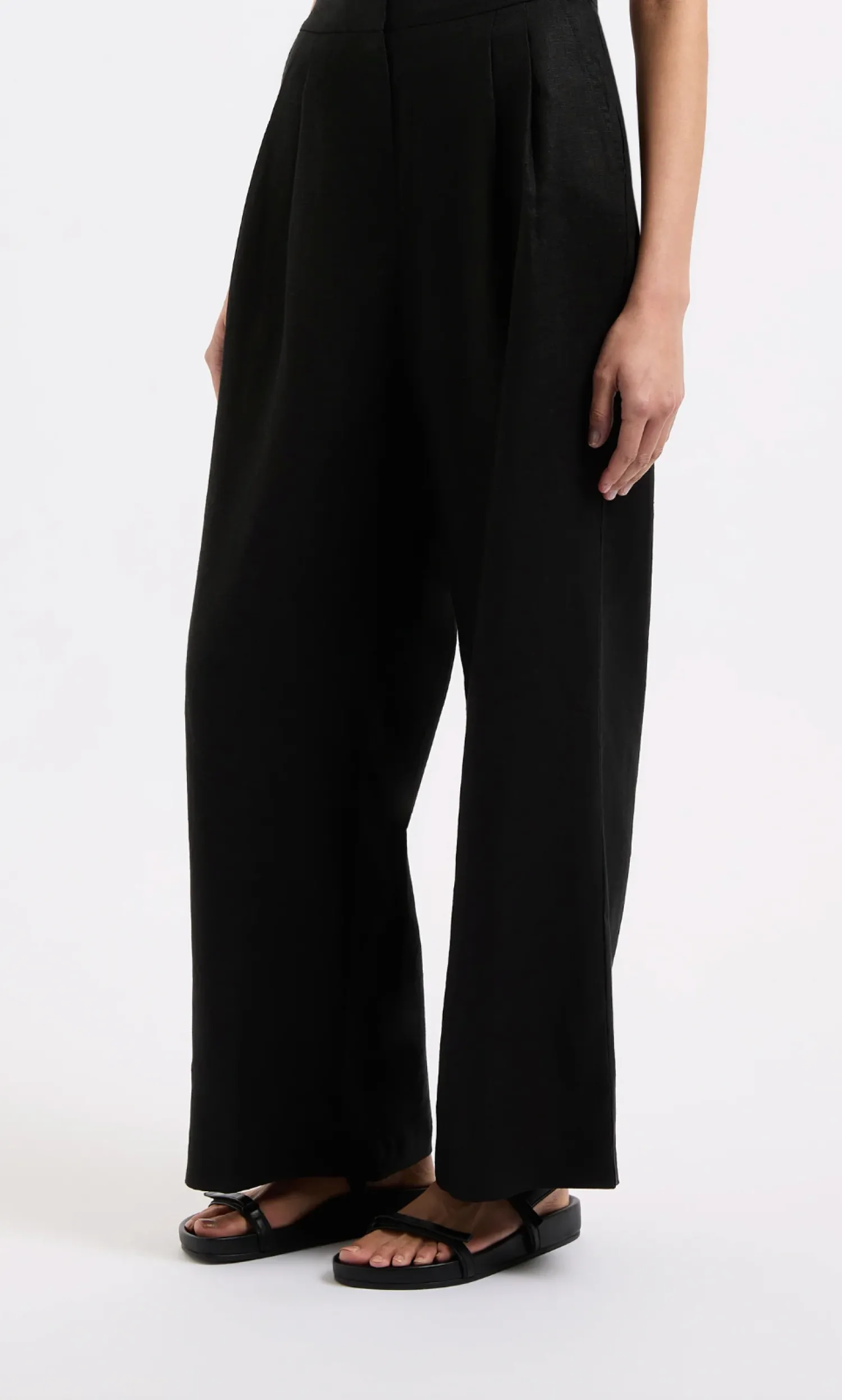 Best Nude Lucy Thilda Linen Pant - Black