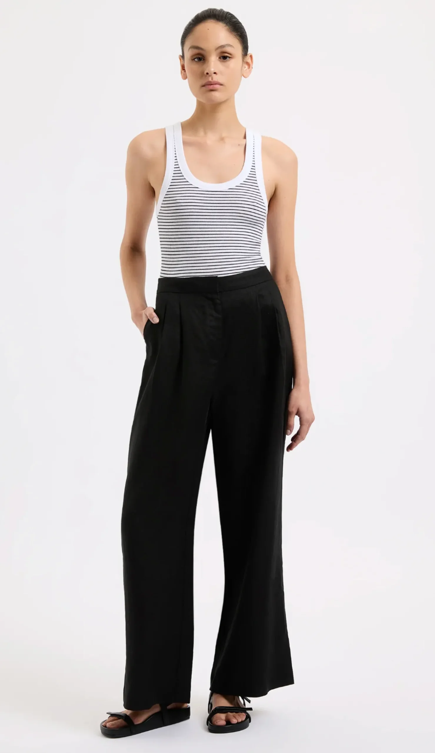 Best Nude Lucy Thilda Linen Pant - Black
