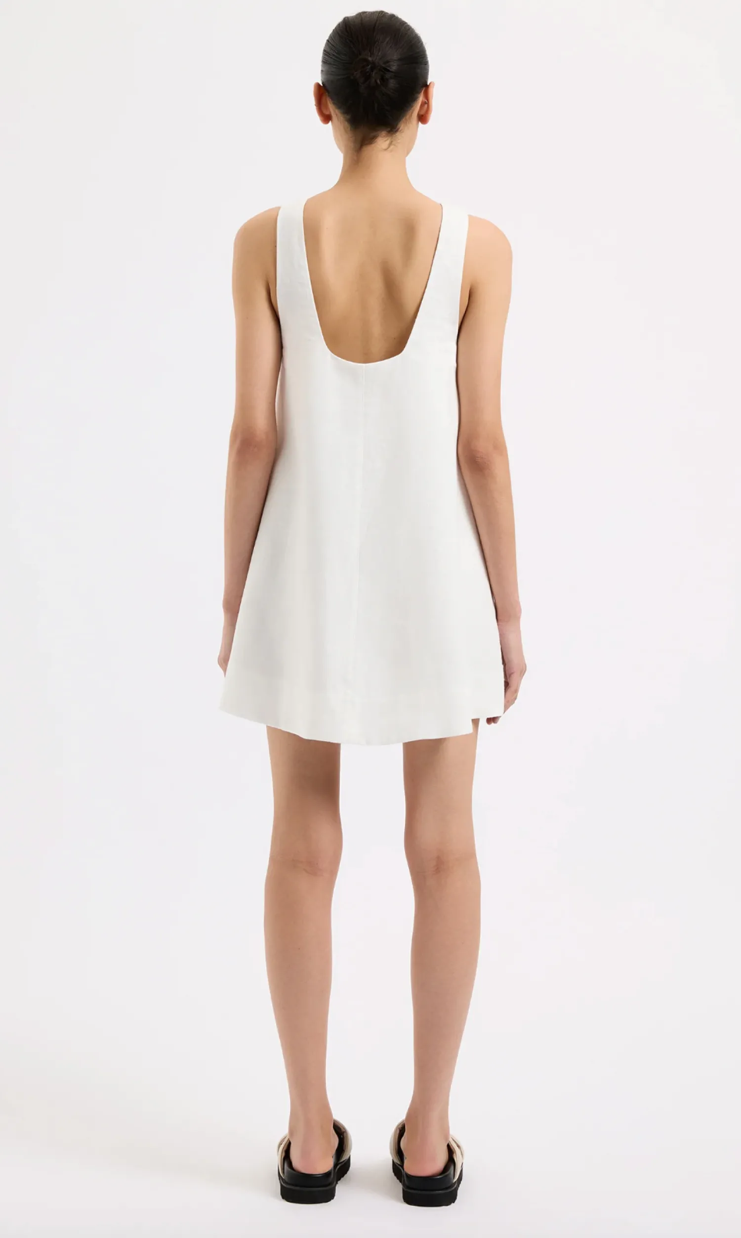 Discount Nude Lucy Nemi Linen Dress - White