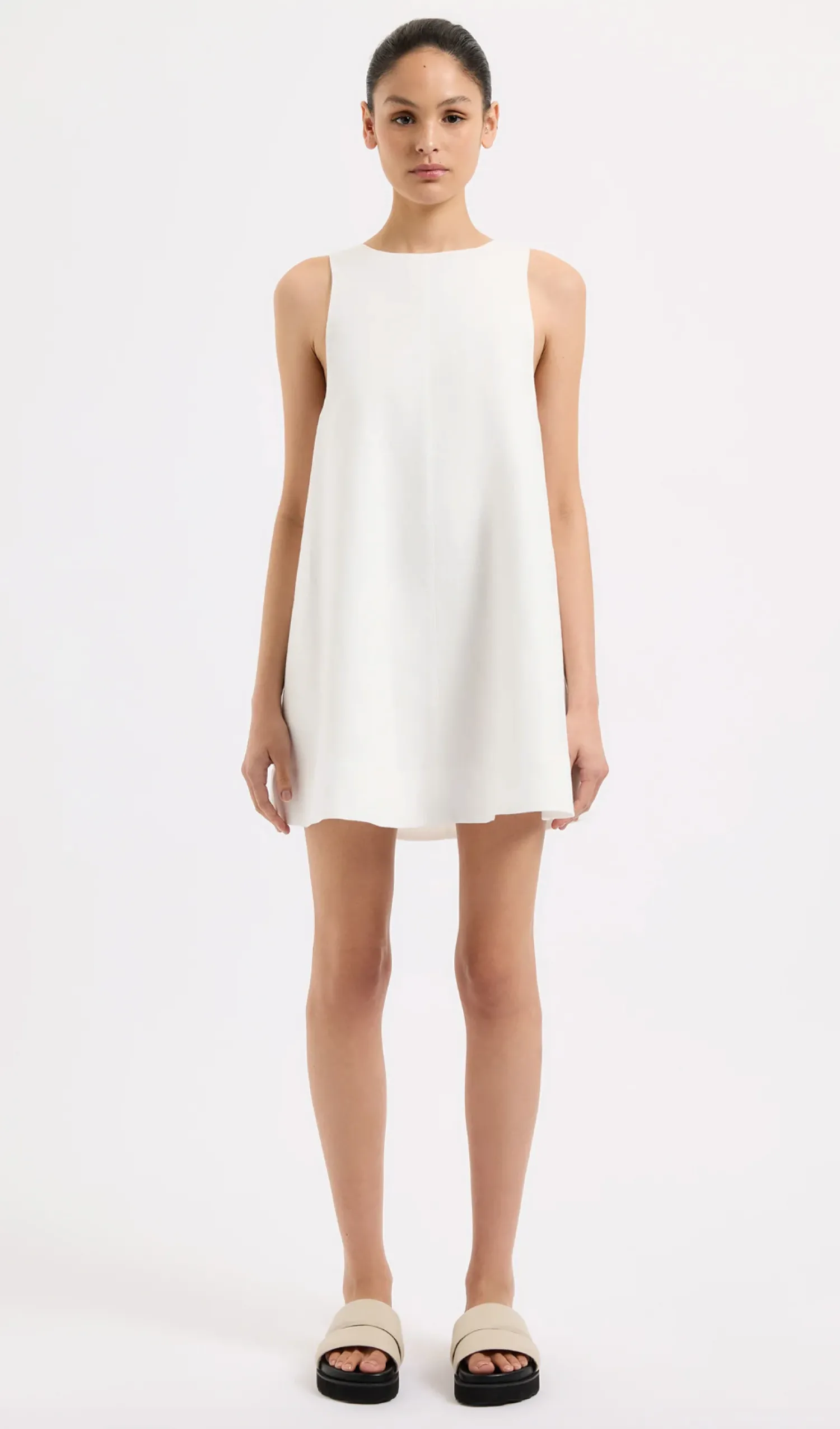 Discount Nude Lucy Nemi Linen Dress - White