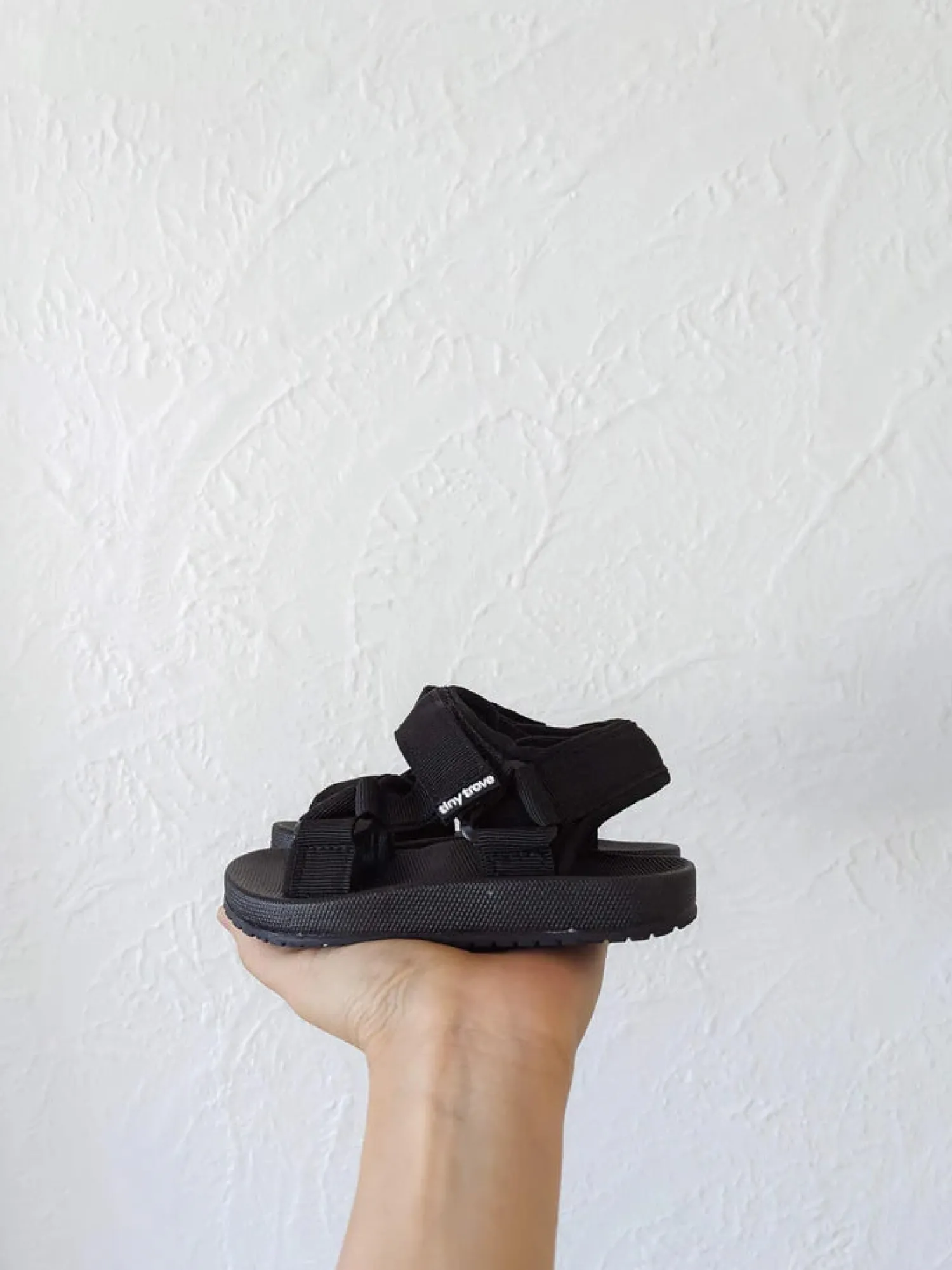 Outlet Tiny Trove Olympia Velcro Sandals